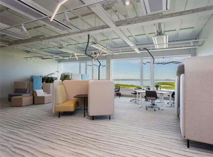 一個(gè)基于專注工作的現(xiàn)代辦公室裝修設(shè)計(jì)空間是怎樣的——Softrend軟體家具制造商